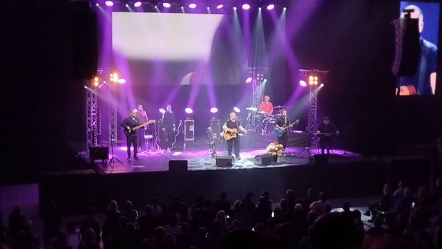 Ребят я думаю отечественная музыка не посешает смотреть онлайн