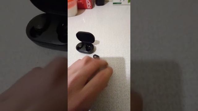 Что делать Если не заряжается наушник Xiaomi airdots. смотреть онлайн