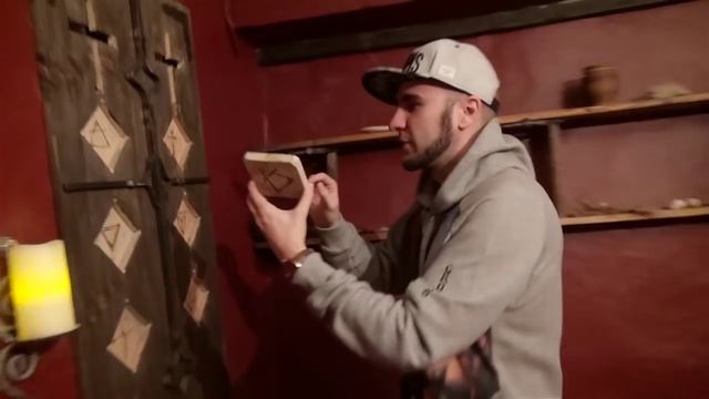 Проходим квест-комнату Exitoria смотреть онлайн