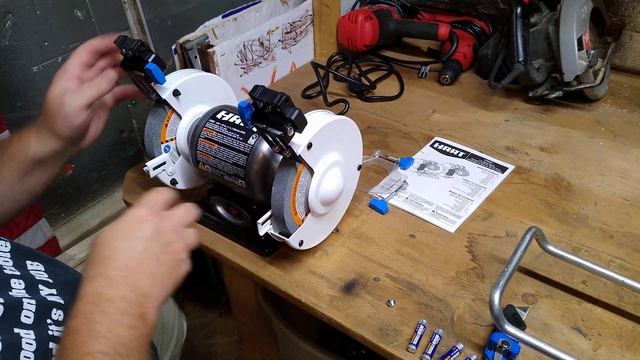 Hart 6 inch bench grinder, from Walmart. смотреть онлайн