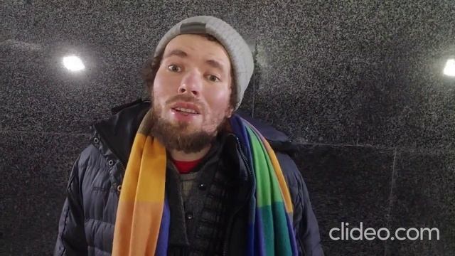 Евграф Котлов -пение в метро смотреть онлайн