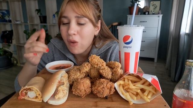 МУКБАНГ: #kfc #крылышки #сендвич #KFC #mukbang #food #eting #мугбанг #fastfood #курочка #kfcchicken
