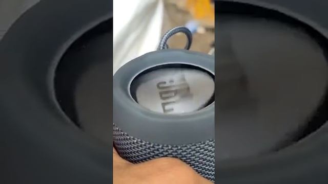 JBL ⚡ FLIP ESSENTIAL ?.BASS TEST @JBLINDIAOFC #bassboosted #fun смотреть онлайн