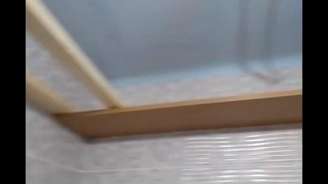 Панорамная антресоль по периметру стенок в ванной комнате смотреть онлайн