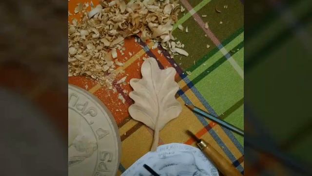 Резьба по дереву "Девушка в бане", табличка для бани. смотреть онлайн