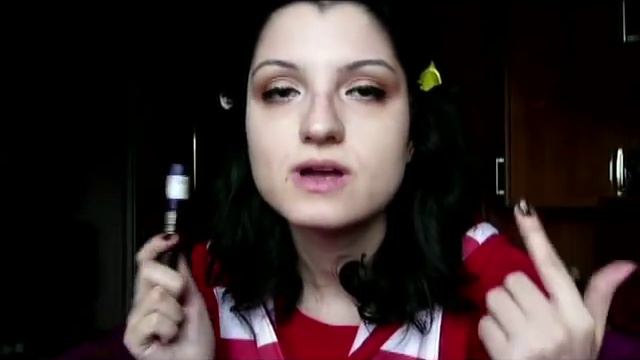 Primul Clip Make-up Cu Paleta Ruby Rose Bronzing