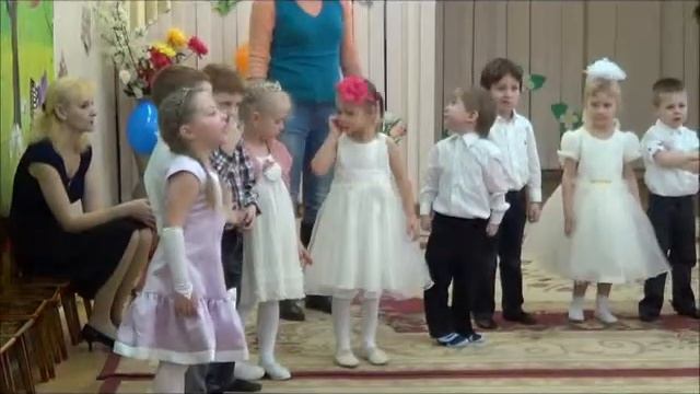 8 марта 1 и 3 группы смотреть онлайн