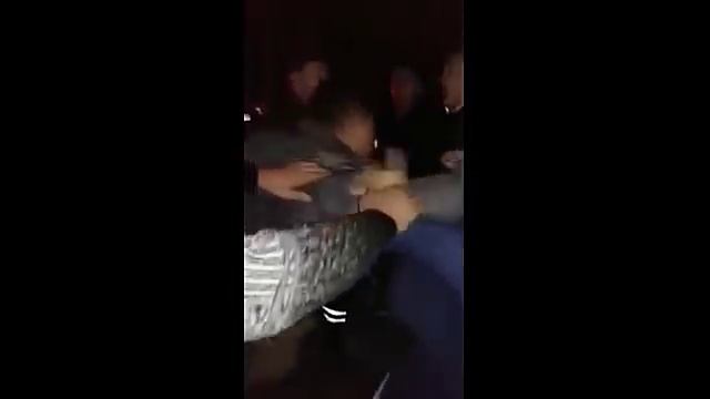 Драка с ментами, дерзкие парни против ментов смотреть онлайн