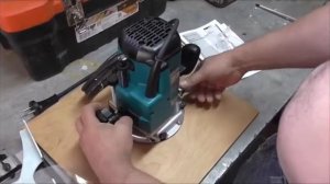 Фрезер makita 3612с