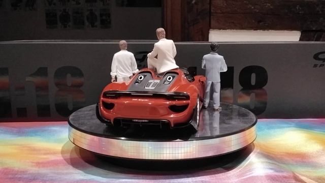 1 18 Porsche 918 Red Weissach Package Miami Vice What If n° Limited Edition 222 Minichamps смотреть онлайн