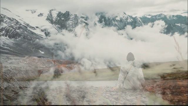 Стих "Учусь прощать, благославляя" // читает автор Волобуева Марианна смотреть онлайн