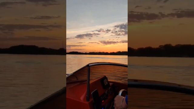 #День города #Казань. Катаемся на #катере и смотрим #салют с воды смотреть онлайн