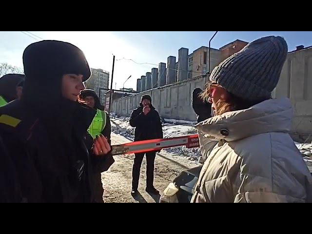 Конфликт на заводе радиоаппарутуры смотреть онлайн