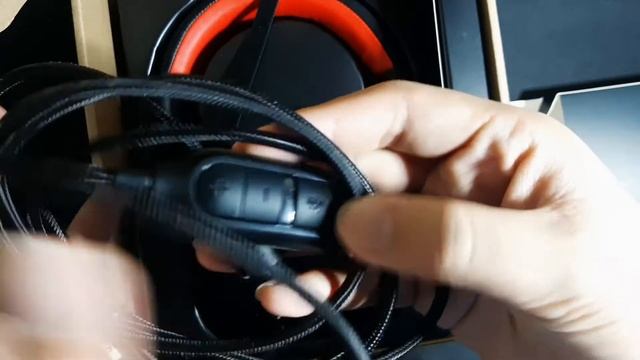 Redragon H510 // Unboxing + Mic Test смотреть онлайн