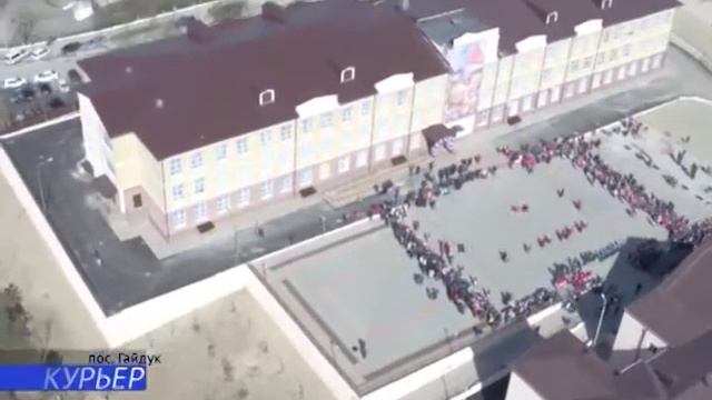 10 04 Долгожданная школа в 13 микрорайоне будет открыта уже в конце этого года смотреть онлайн