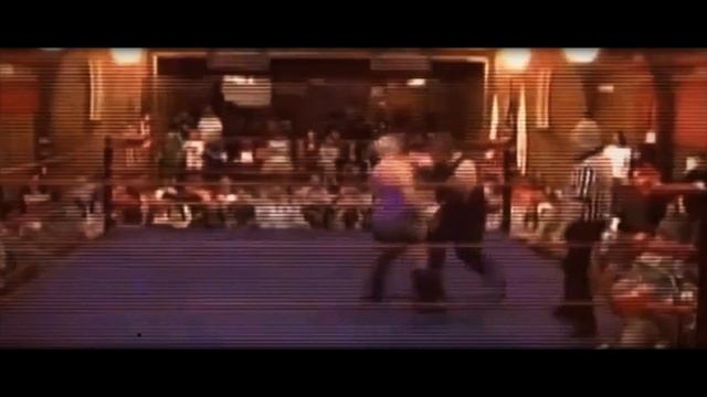 Он забивает гвозди головой ! Самая крепкая голова в мире смотреть онлайн