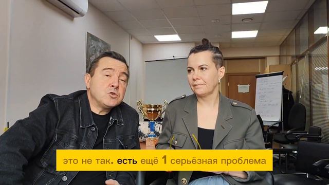 Снежинки на работе. Почему всем есть до них дело смотреть онлайн