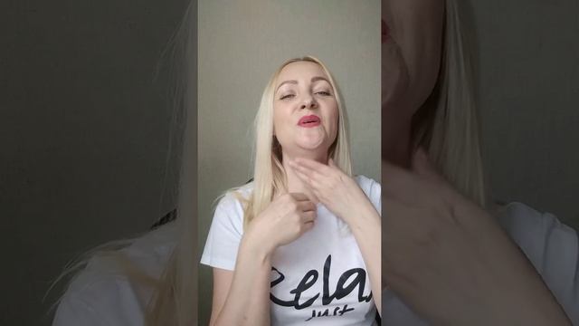 Пальчиковая игра Сидит белка на тележке смотреть онлайн