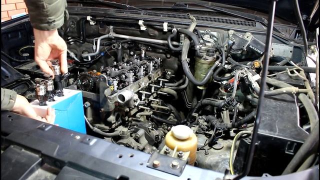 Как снять ГБЦ двигателя 4M41 на Mitsubishi Pajero 2008 Мицубиси Паджеро 3,2 литра 2часть смотреть онлайн
