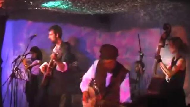 Der Zug um 740 Uhr смотреть онлайн