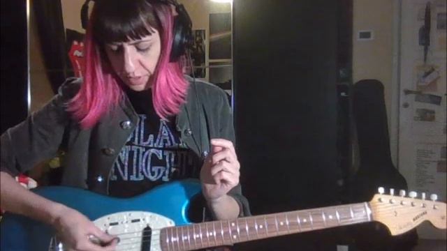 Fender Mustang Guitar - A short talk playing About a Girl by Nirvana #fender #mustang #kurtcobain смотреть онлайн