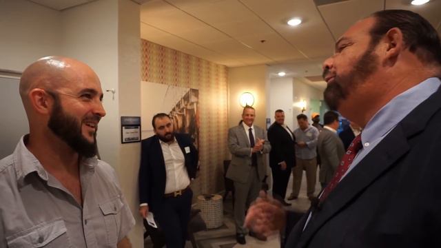 Real Estate Mogul Shares Knowledge Life for Sale смотреть онлайн