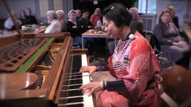 Kayoko Matsushita-Beckmann plays Johann Sebastian Bach, english suites a minor смотреть онлайн