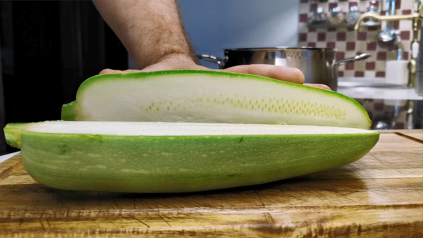 Беру КАБАЧКИ и ОГУРЦЫ и 10 минут! Все в восторге от этих ХОЛОДНЫХ СУПОВ, два рецепта вместо окрошки! смотреть онлайн