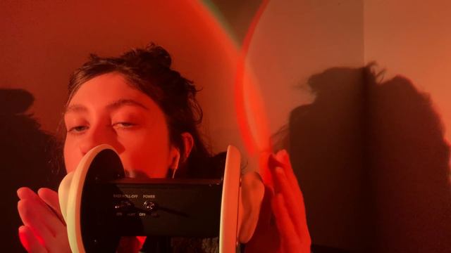 ASMR tongue flutters and swirls on the 3DIO with ear tapping ("RAWR" and "snake") смотреть онлайн
