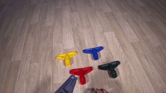 Держатели мопов и мопы Кентукки. Тестируем на прочность, моем пол. смотреть онлайн