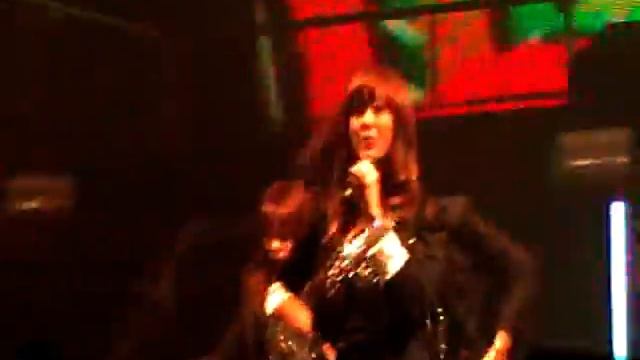 [FANCAM 111205] G.NA Black & White - UNITED CUBE LONDON смотреть онлайн