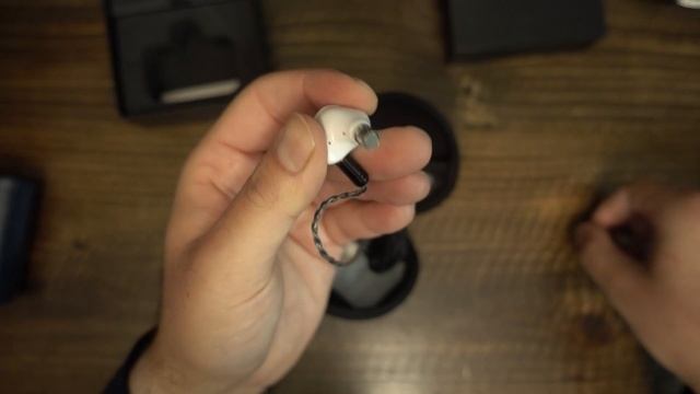 Peacock Flight - A Well-Crafted Wireless IEM смотреть онлайн