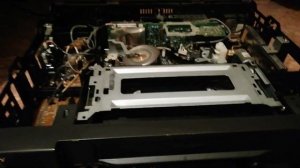 Пытаюсь запустить видеомагнитофон Sony SLV-X831