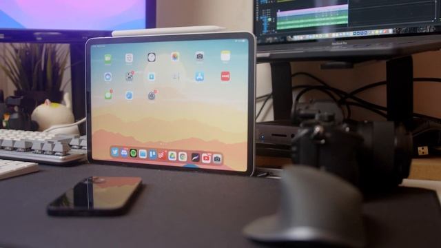 Should you still buy a 2020 iPad Pro? смотреть онлайн