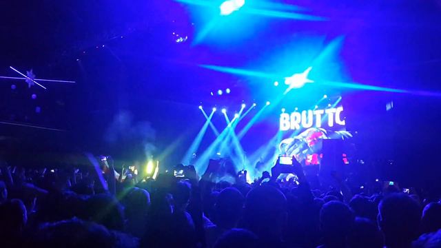 Brutto Capital eng смотреть онлайн