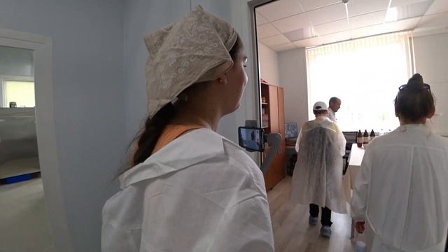 БЛОГЕРЫ ИЗ ЧЕБОКСАР на производстве: ЧУВАШСКИЙ МЁД, ИВАН ЧАЙ, МЕДОВЫЙ КВАС. Деревня Новые Шальтямы смотреть онлайн