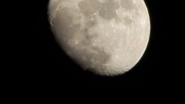 Moon Zoom Test On Nikon Coolpix L830