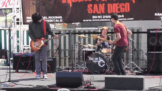 YYZ performed by Tristan Brooks, Jackson Shaffer, Nick Kinzel смотреть онлайн