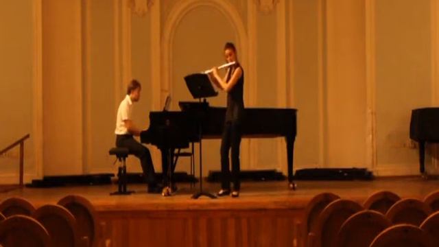 T. Boehm: Grand Polonaise, op. 16. flute - Aliya Vodovozova. piano - Andrey Stukalov смотреть онлайн