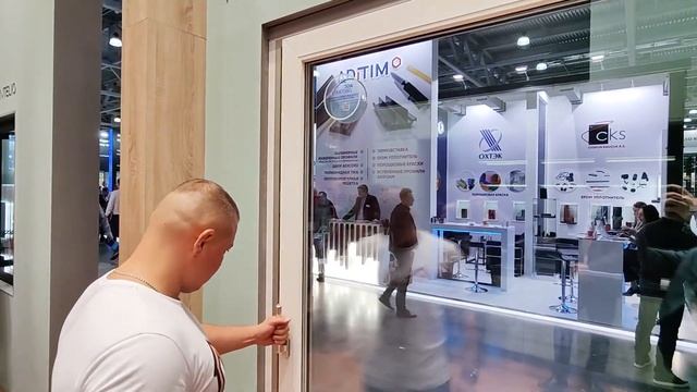 Раздвижная дверь Rehau Intelio Slide смотреть онлайн