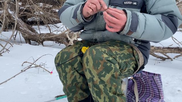 Мормышка рулит! Зимняя рыбалка в живописном месте. смотреть онлайн