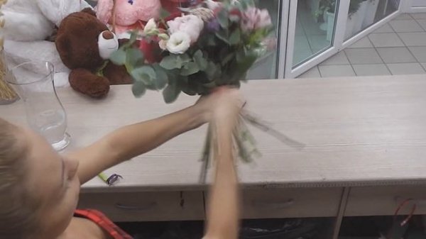 Нежный сборный букет с целозией. A delicate mixed bouquet with celosia