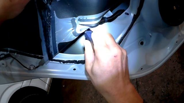 Как снять обшивку двери со снятием стёкол Honda / Climo M-NV ➤ Пошаговое руководство смотреть онлайн