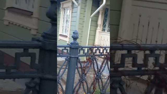 Монастырская житница,  магазин,  полезные продукты, Оптина Пустынь .Рядом монастырь, церковь, храм