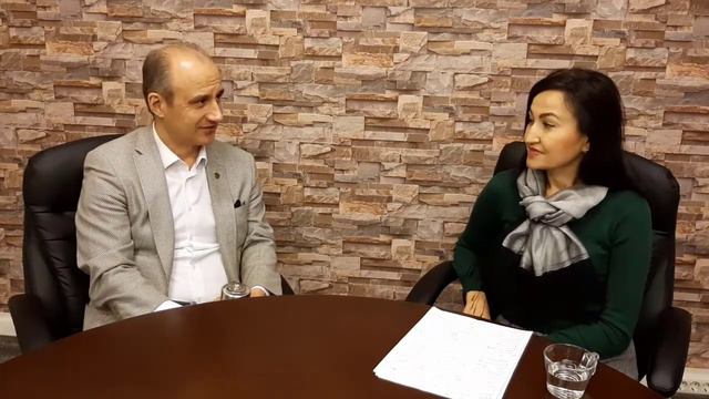 Интерьвью с человеком который никогда не работал по найму. Стоил Палхутев смотреть онлайн