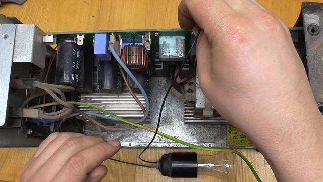 Сварочный инвертор Fimer T 202. Мелкий ремонт. смотреть онлайн