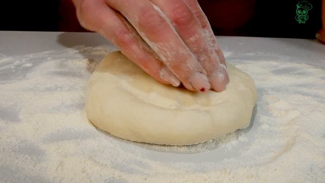 Лучшее тесто для пиццы. Тонкое с мягкими корочками. Такую пиццу любят все. смотреть онлайн