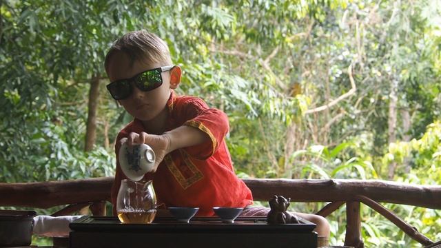 Большой Красный Халат — вся правда об утёсном чае смотреть онлайн