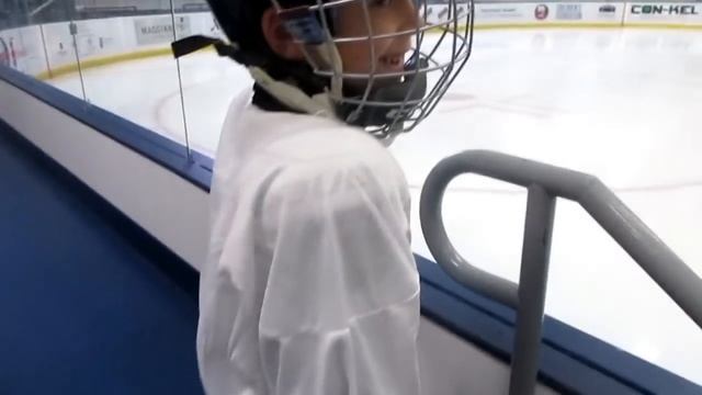 RYAN STARTS MINI ISLANDERS ICE HOCKEY + KNEE HOCKEY UPDATE смотреть онлайн