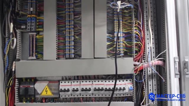 Монтаж электропроводки в офисном помещении смотреть онлайн